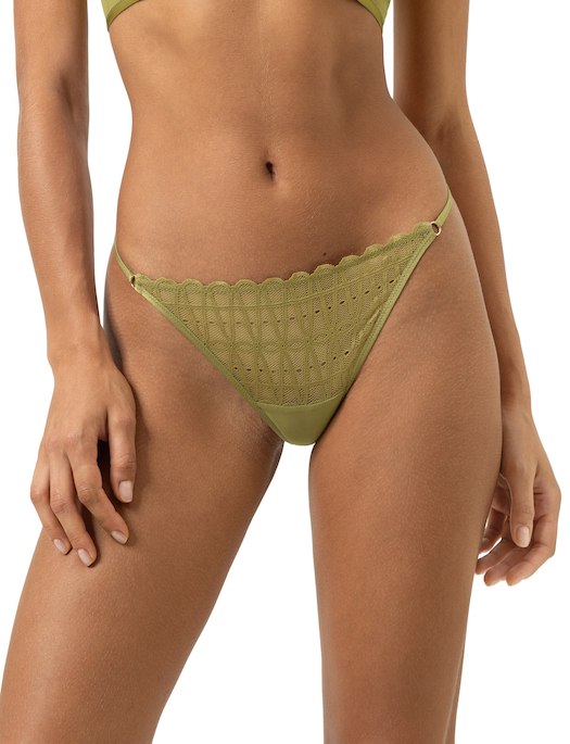 Mey Captivating String