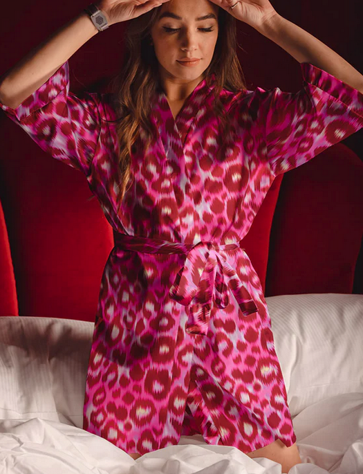Averie Linda Short Robe