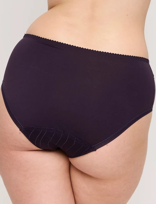 Prima Donna Deauville Full Brief