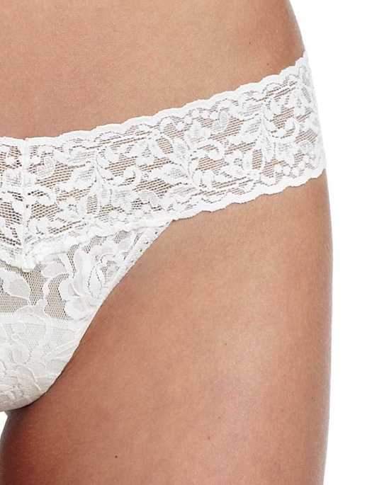 Hanky Panky Signature Lace Low Rise Thong PANTY - THONG - ODD Hanky Panky IVORY O/S 