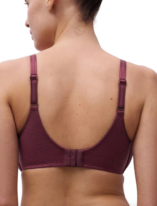 Chantelle C-Magnifique Seamless Molded Cup Bra