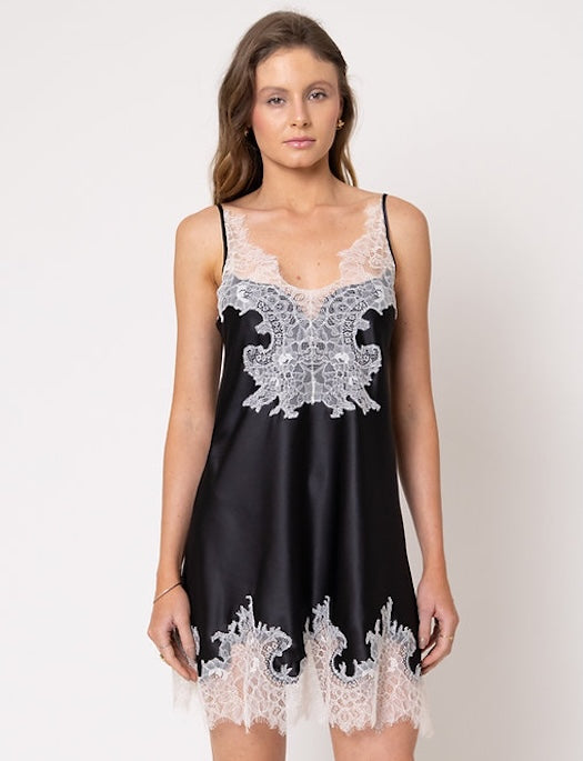 Mari M Classic Chemise