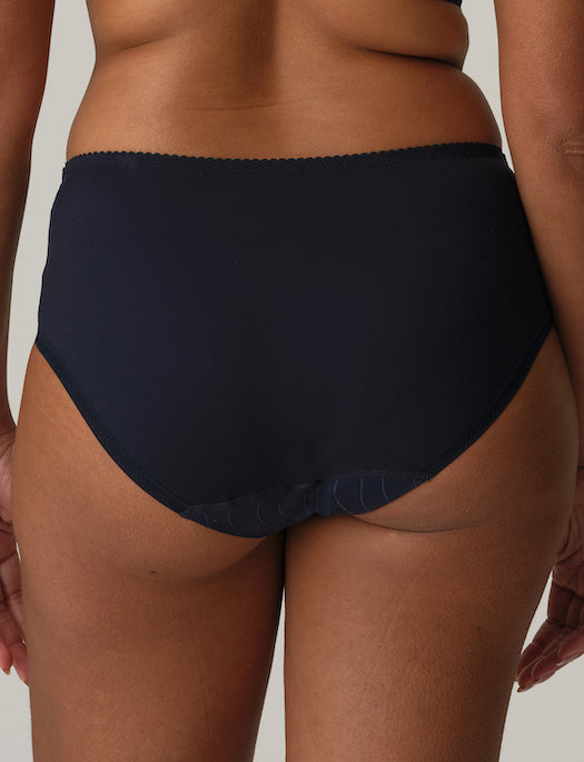 Prima Donna Deauville Full Brief