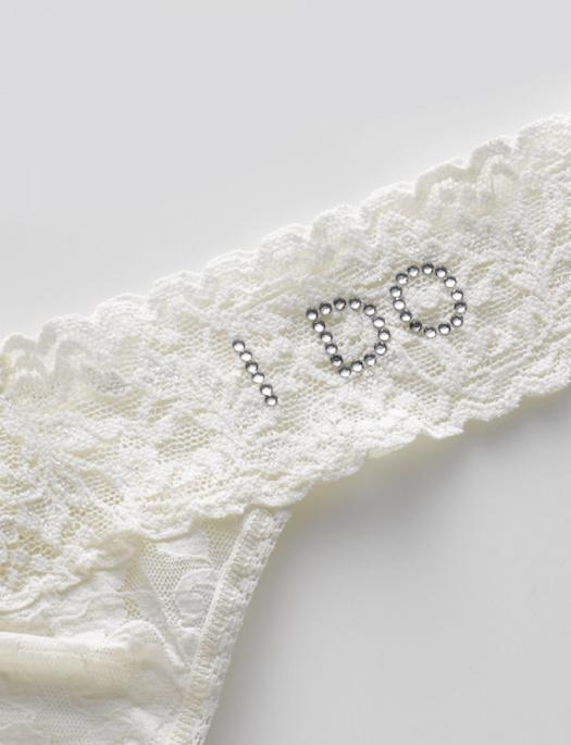 Hanky Panky "I Do" Signature Lace Low Rise Thong PANTY - THONG - ODD Hanky Panky IVORY I DO O/S 